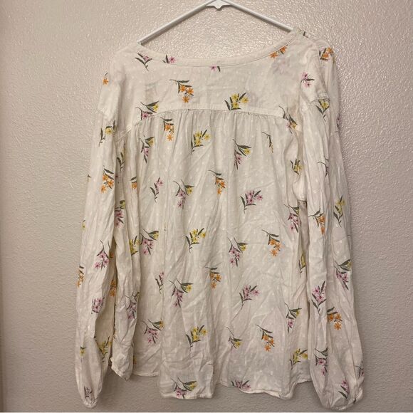 Old Navy white Lightweight Blouse top Floral Button Front Blouse plus size XXL - Picture 3 of 7